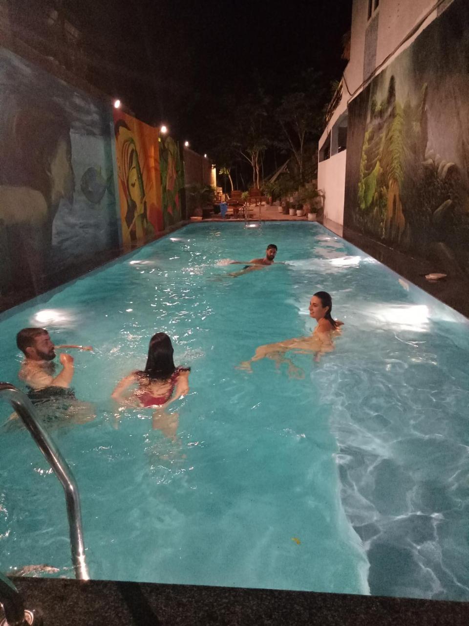Thien Thanh Hotel Фонг Нха Екстериор снимка