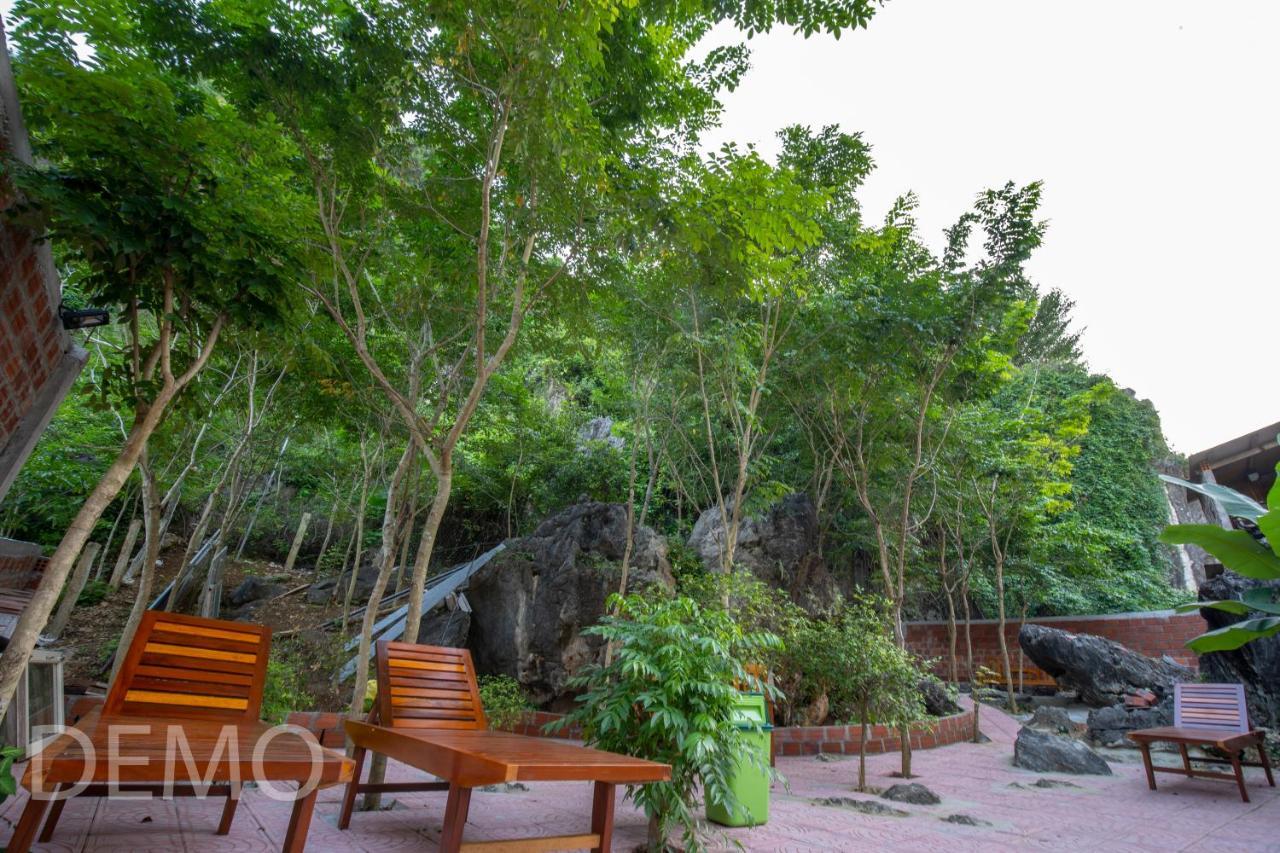 Thien Thanh Hotel Фонг Нха Екстериор снимка